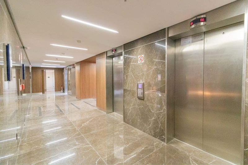 elevator12